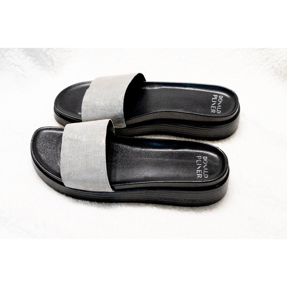 Donald Pliner Metallic Platform wedge slip on sandals Size 9